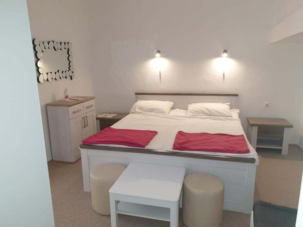 Ulica Dvori Narca 12 Apartment 4+2 Per. Baska  Ngoại thất bức ảnh